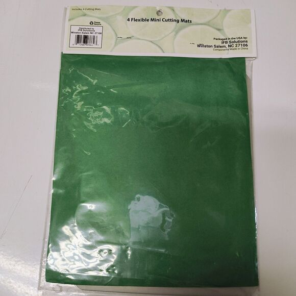 Flexible Mini Cutting Mats Set of 4 - Picture 3 of 5